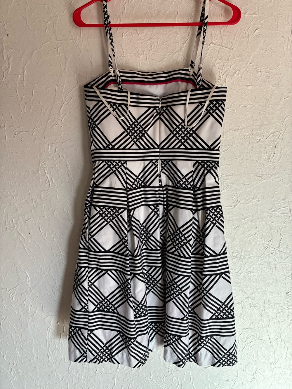 White House Black Market Black & White Geometric Midi Dress 4 - Picture 5 of 8
